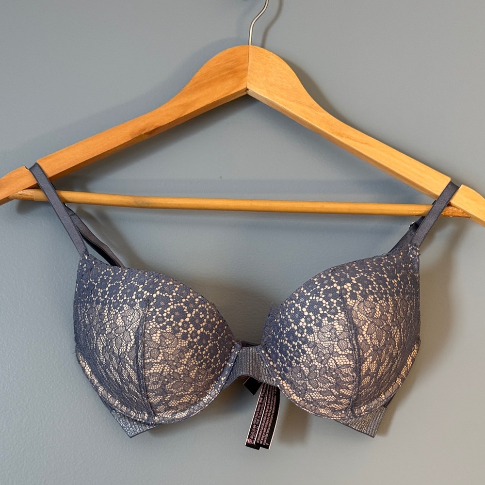 Victoria Secret Lace Push Up Bra Size 32D Smokey Blue NWOT